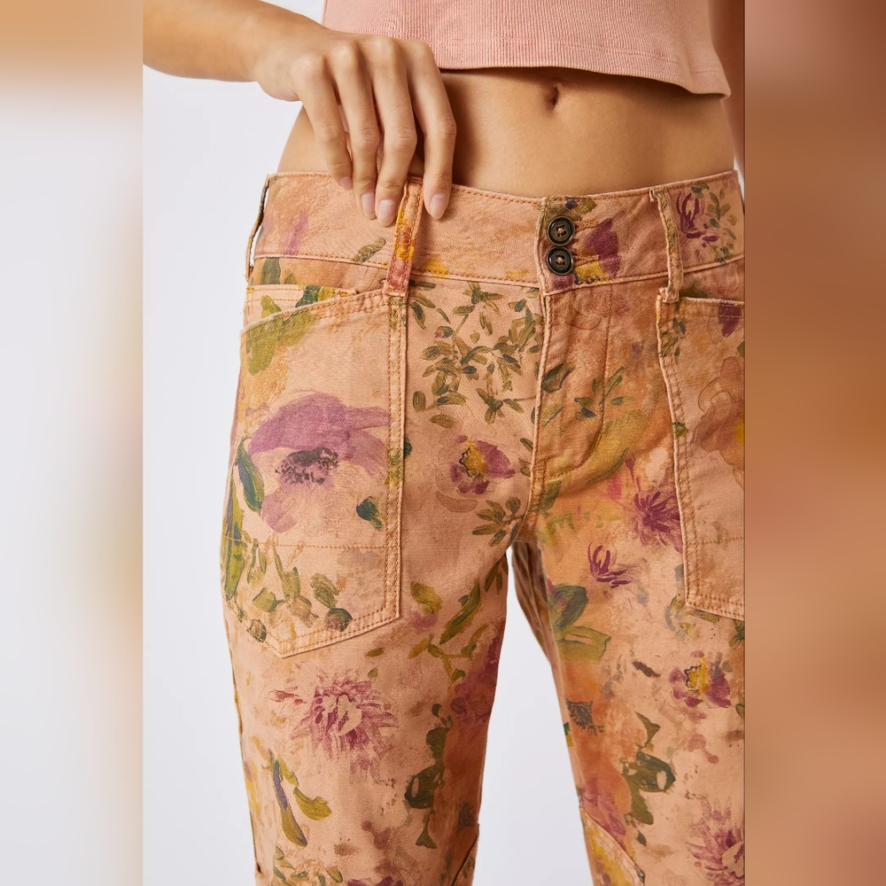 NWT Anthropologie Pilcro The Wanderer Floral Rose Cotton Pants 28 M